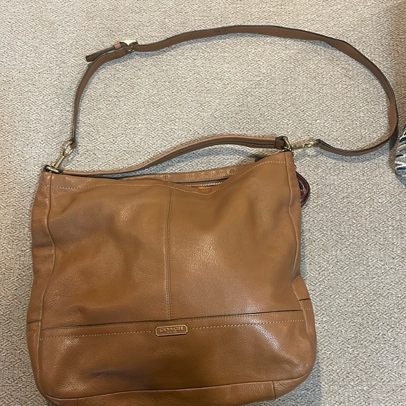 Tan Coach purse - Picture 1 of 3